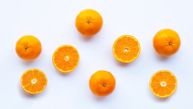 Frutas cítricas frescas de laranja.