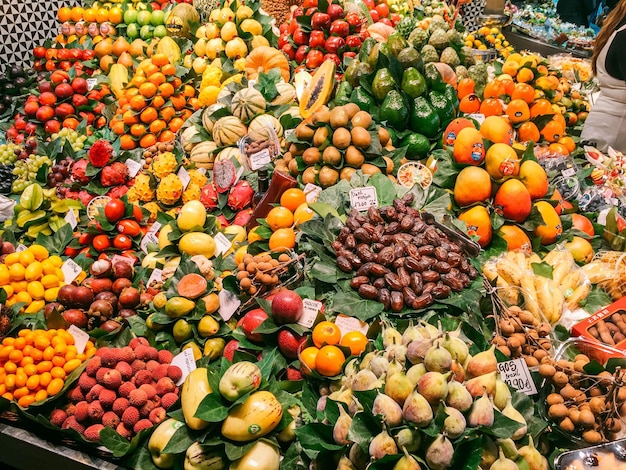 Frutas em exposição no mercado