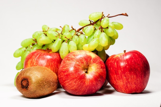 Frutas Frescas na Cesta