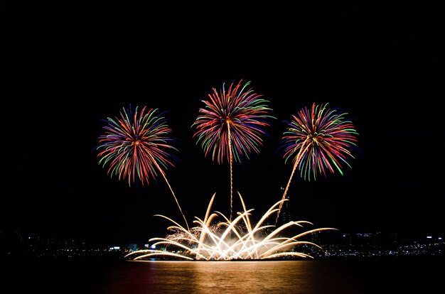 Fuegos artificiales de seúl en la ciudad de seúl, corea del sur.