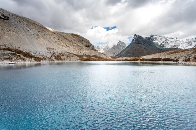 Fünf Farben See am Doacheng Yading Nationalpark, Sichuan, China. Letzter Shangri-la