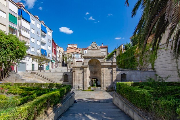 La fuente de Burgas de agua termal caliente y medicinal en la ciudad de Ourense