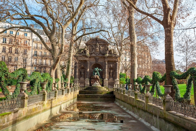 Fuente de los Medici en el Jardín de Luxemburgo