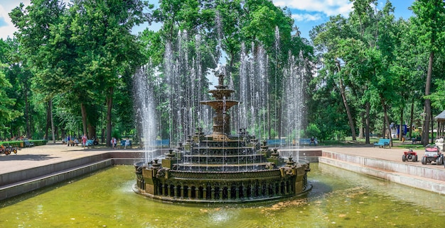 Fuente en el Parque Central de Chisinau, Moldavia