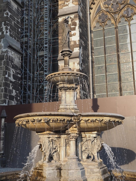 Foto fuente petrusbrunnen st peters en koeln