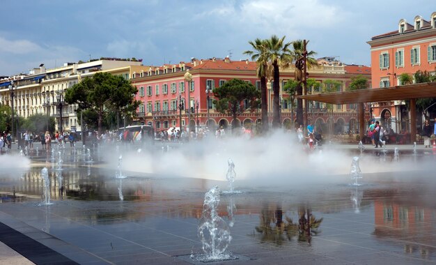 Fuente preciosa de la ciudad de Niza