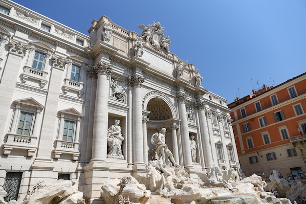 Fuente de Trevi en Roma Italia