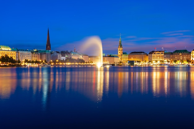 Fuentes de Alster en Hamburgo Alemania