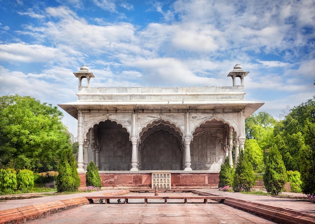 fuerte rojo en india