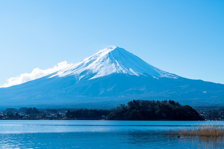 Foto fuji berg mit kawaguchiko see und blauem himmel