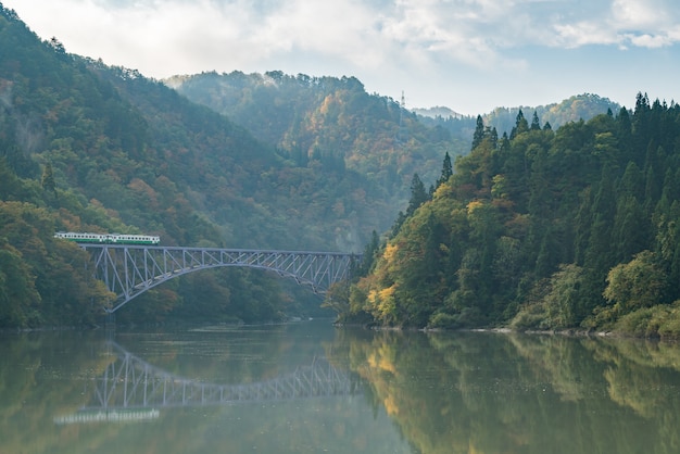 Fukushima Primeira Ponte Rio Tadami Japão