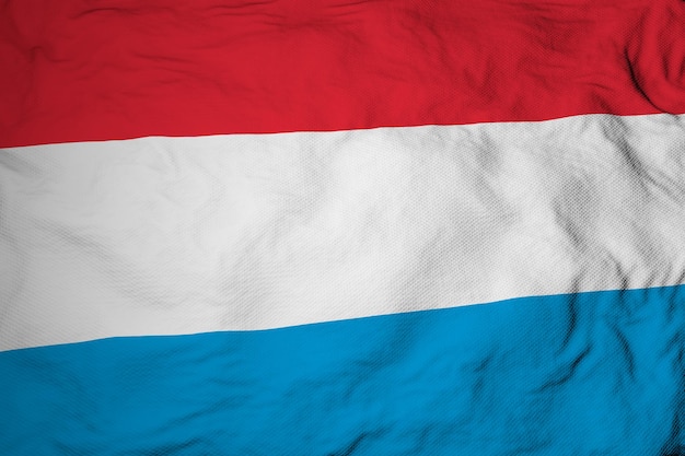Full-Frame-Nahaufnahme auf einer schwenkenden Flagge Luxemburgs in 3D-Rendering