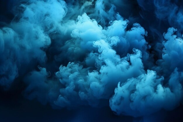 Fumaça azul em um fundo escuro