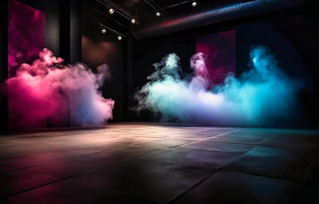 Fumaça colorida e luzes em um palco vazio preto