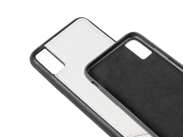 Funda de cuero blanco para iphone aislado sobre fondo blanco.