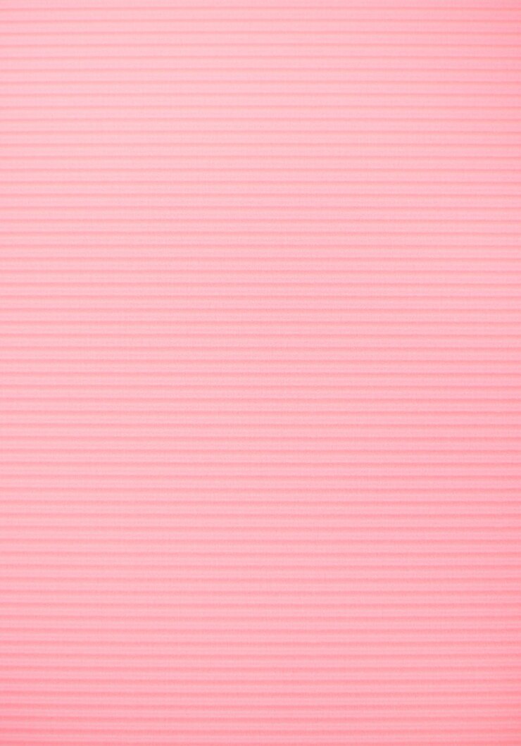 Foto fundo abstrato feito de papel ondulado para aplicação rosa espaço para texto textura listras horizontais