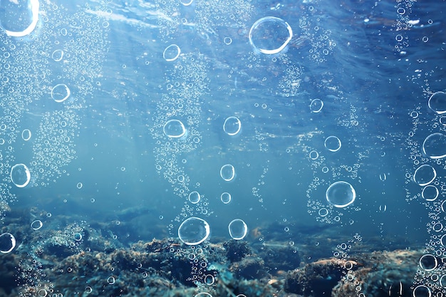 fundo azul subaquático com bolhas de ar, mergulho profundo no oceano