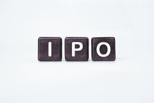 Fundo branco do conceito da oferta pública inicial do ipo do ipo