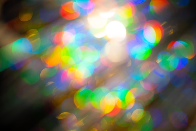 Fundo com efeito bokeh grande de arco-íris multicolorido