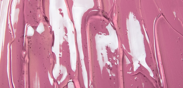 Fundo cosmético abstrato de gel transparente ou anti-séptico, hialurônio com bolhas de ar no formato de banner de fundo rosa