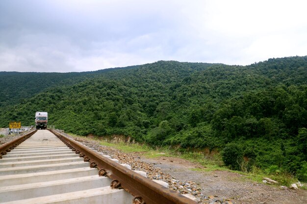 Foto fundo da trilha ferroviária