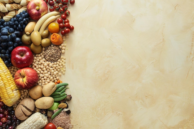 Fundo de alimentos abstratos com ingredientes como frutas, legumes e especiarias