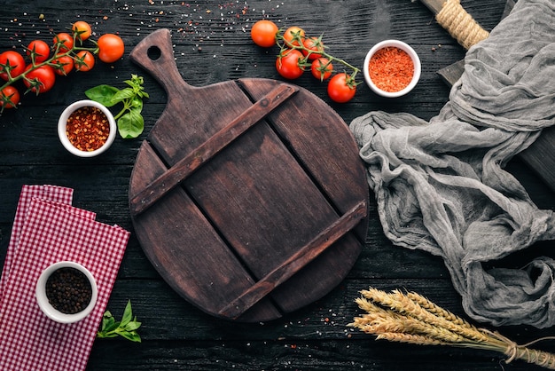 Fundo de alimentos Cozinhar No fundo antigo Espaço para cópia gratuita Vista superior