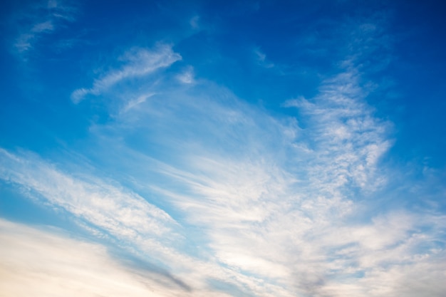 Fundo, de, céu azul, com, nuvens