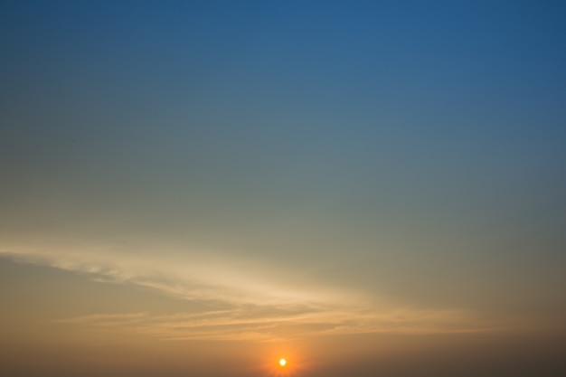 Fundo de céu e nuvens