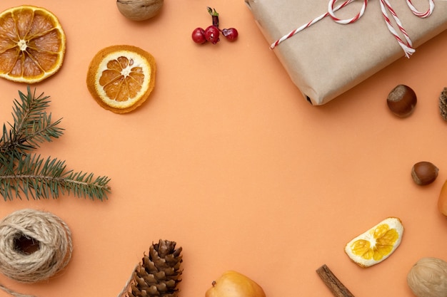 Foto fundo de férias de natal com decorações festivas e caixas de presente