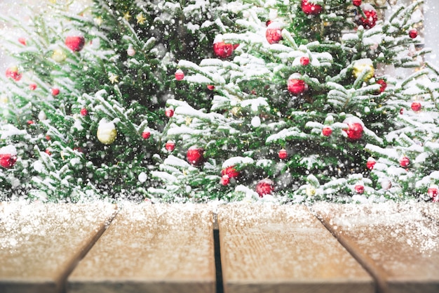 Fundo de férias de Natal com mesa vazia