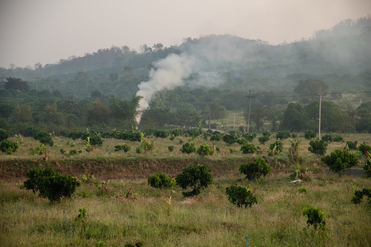 Fundo de fumaça combustível para disposição de resíduos