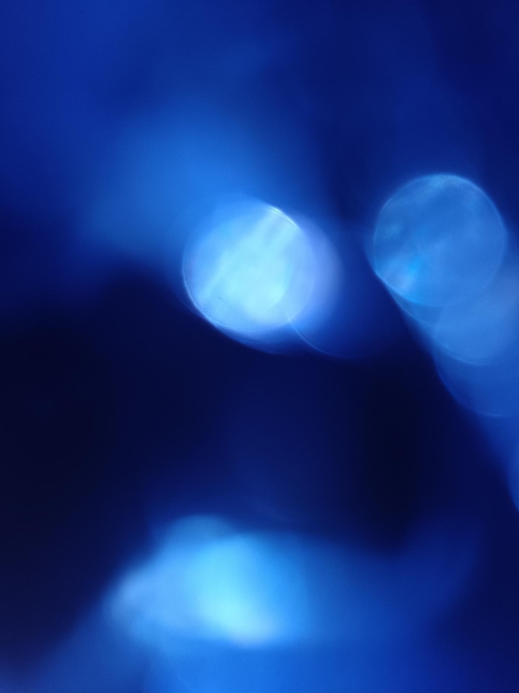 Foto fundo de gradiente azul abstrato desfocado para publicidade