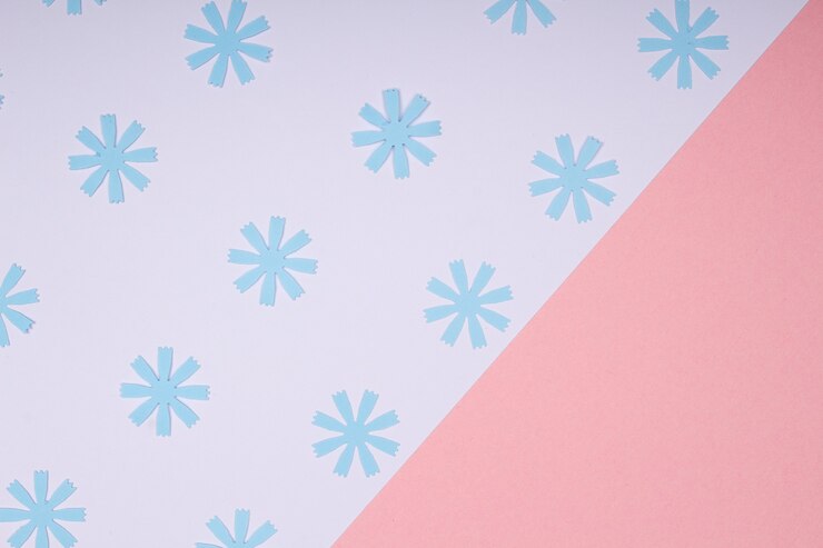 Foto fundo de inverno com flocos de neve e espaço de cópia