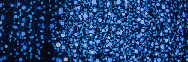Fundo de luzes azuis desfocado abstrato azul fundo de natal banner formato longo