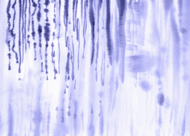 Fundo de manchas de aquarela. Muito Peri. Violet Purple. Cor do ano 2022. Traços artísticos.