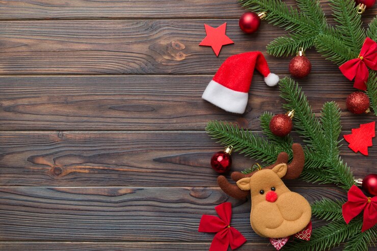 Foto fundo de natal com galhos de pinheiro e decoração de natal. vista superior, copie o espaço para o texto
