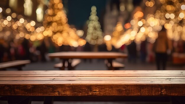 Fundo de natal com mesa de madeira vazia em frente ao mercado de natal turva