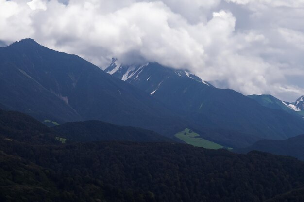 Foto fundo de paisagem montanhosa