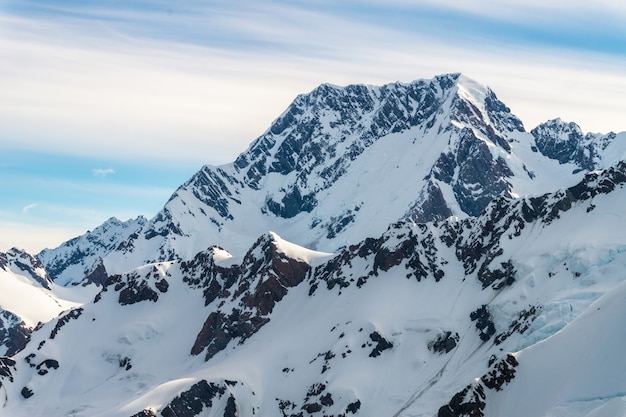 fundo de pico de montanha nevado