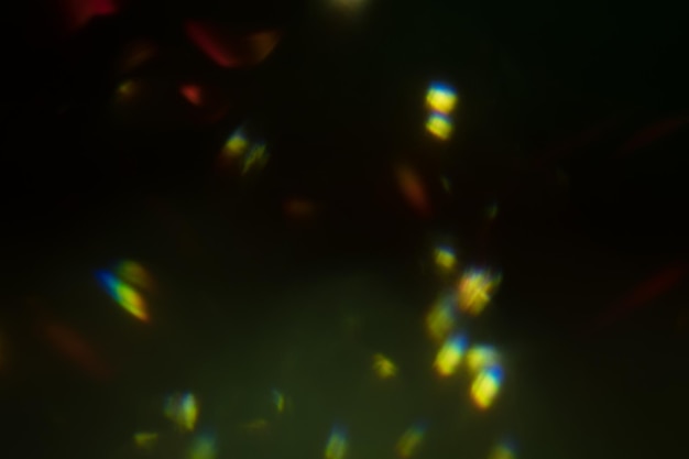 Fundo de reflexo de lente abstrato iluminado círculos coloridos brilhantes projetam luzes de bokeh desfocadas
