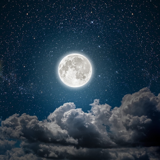 fundos céu noturno com estrelas, lua e nuvens. Madeira. Elementos desta imagem fornecidos pela NASA