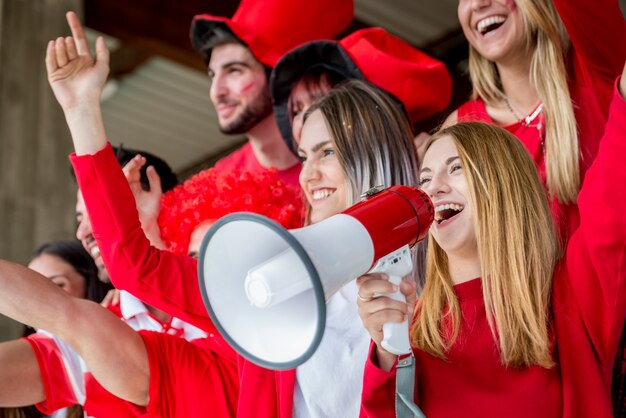 Fußballfans im Stadion