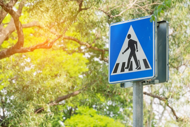 Fußgängerübergang Verkehrszeichen Pol