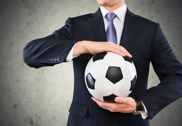 Futebol homem esporte negócios pessoas irreconhecíveis conceito de mãos humanas