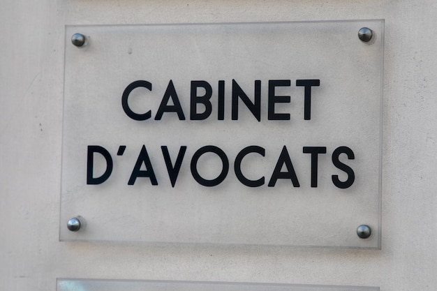gabinete davocats signo de texto francés significa oficina abogado fachada pared abogado entrada edificio abogado abogado en francia