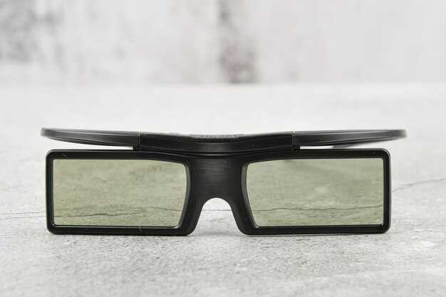 Foto gafas 3d sobre hormigón. lugar para escribir