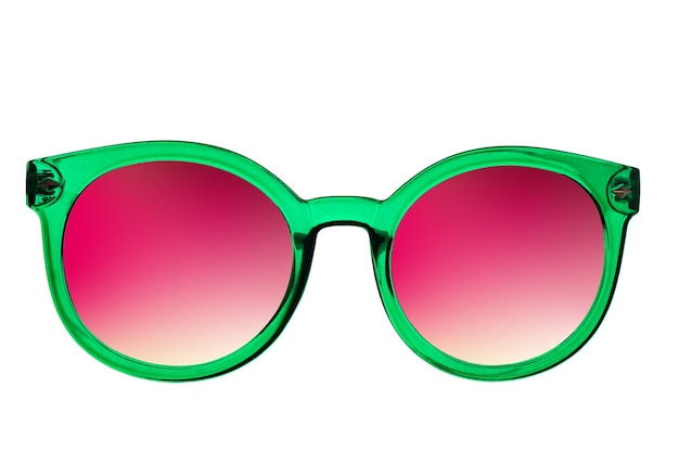 gafas de playa de verano en un marco de plástico de color con gafas de gradiente aisladas