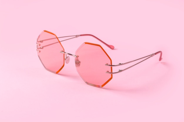 Gafas de sol creativas rosadas