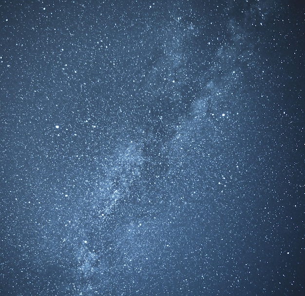 Galaxia universal de la vía láctea con estrellas y polvo espacial.